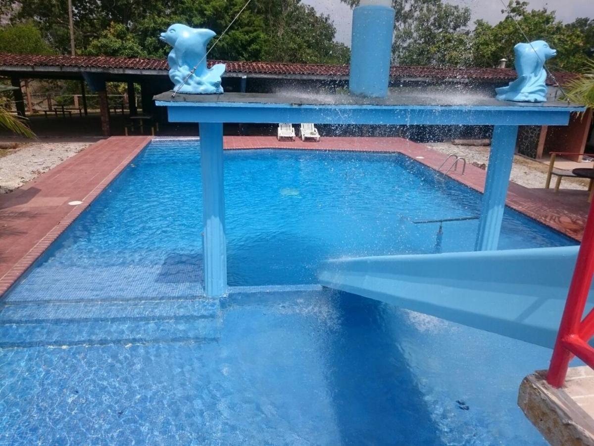 Hacienda Alajuela Hotel Колон Екстериор снимка